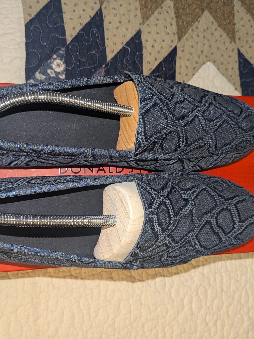 Donald J. Pliner Men's Navy Snake-Embossed Leather Loafers and Belt Set